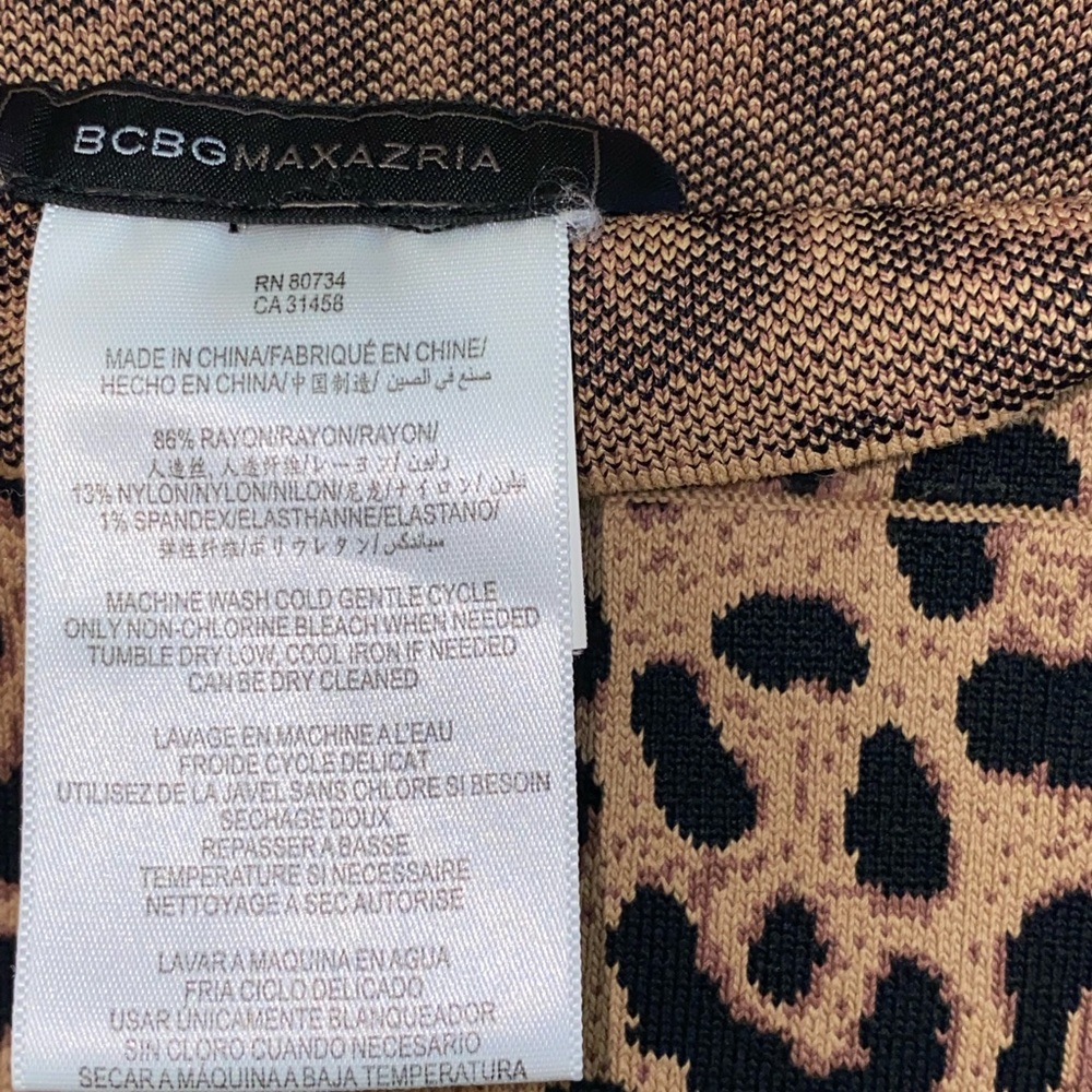 Bcbgmaxazria bandage skirt - Picture 3 of 3